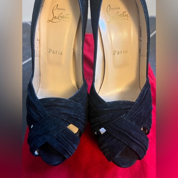 Authentic Christian Louboutin Greissimo Black Suede Peep Toe Heels Sz 40 (9–9.5) - Picture 11 of 11